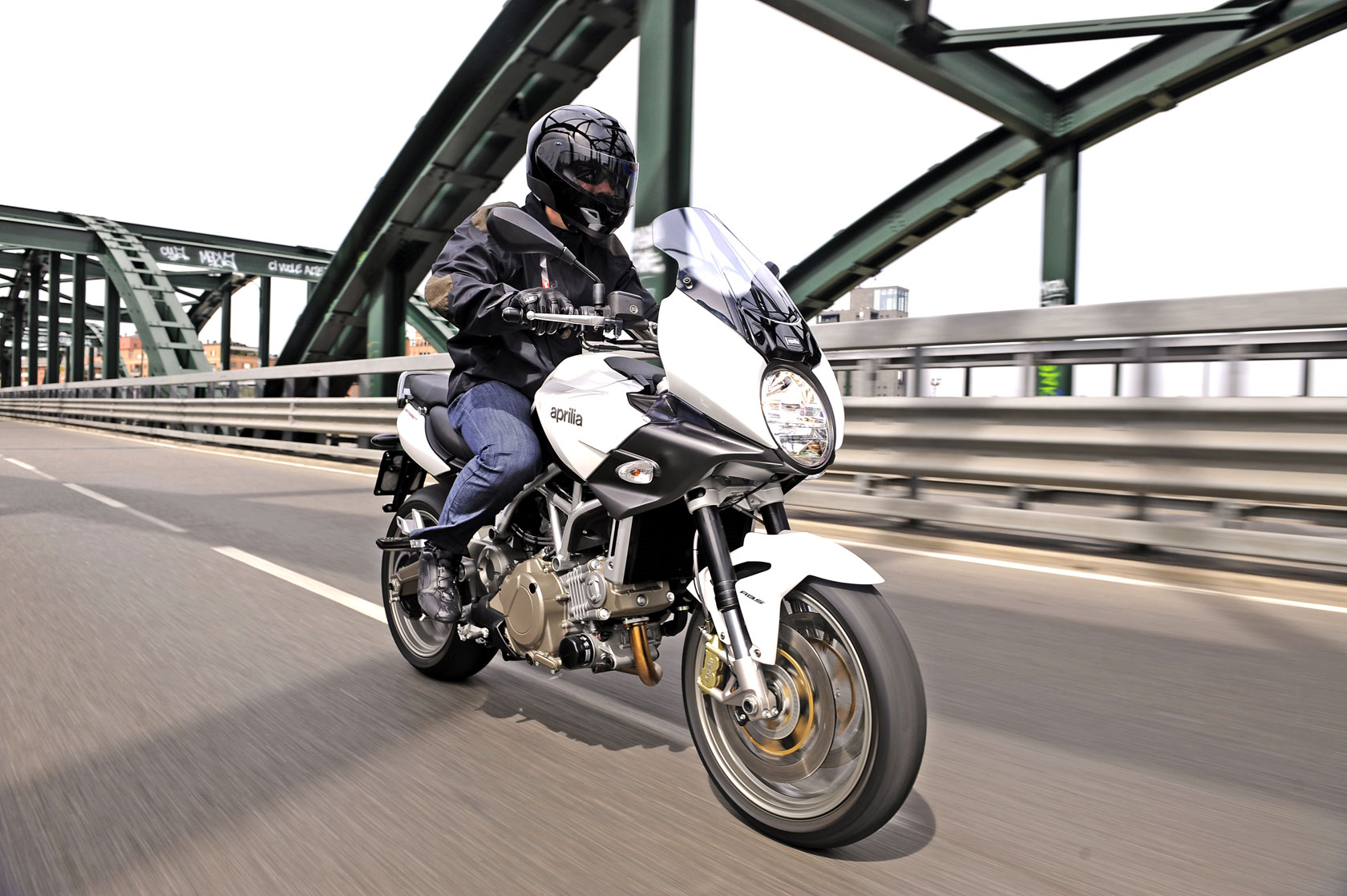 Aprilia Mana 850 GT 